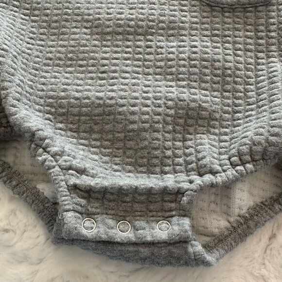 Winnie + Krew Gray Waffle Knit Jumpsuit One Piece Snap Long Sleeve Size 12-18m - Picture 4 of 5